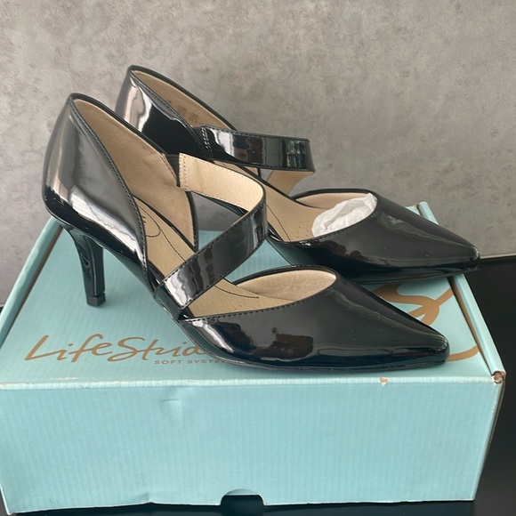 Life Stride Shoes - Life Stride Suki Black Patent Heels New In Box Asymmetrical Straps Size 6.5 M